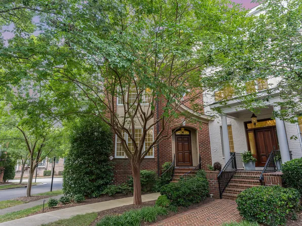 301 Circle Park Pl, Chapel Hill, NC 27517