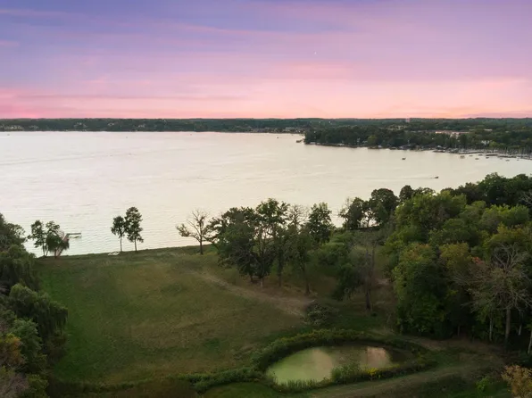 Bushaway Rd, Wayzata, MN 55391