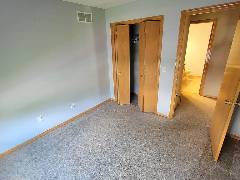 20009 Heritage Dr — Photo 13
