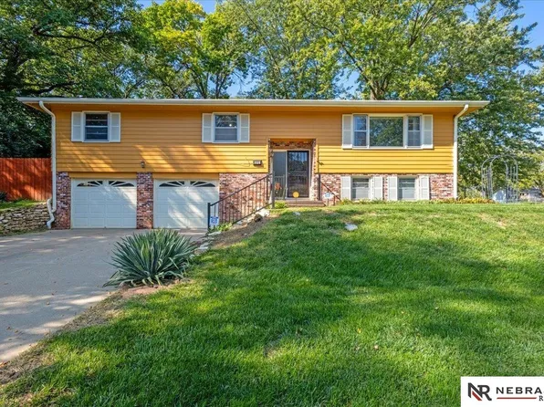 502 N 3rd St, Bellevue, NE 68005