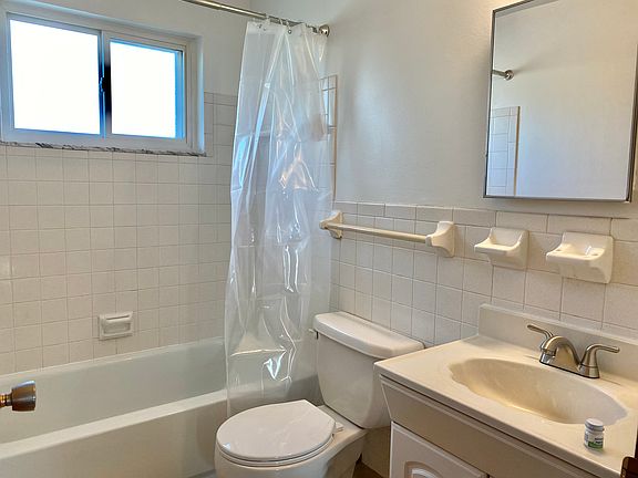5th image of 4988 Arbor Village Dr #2