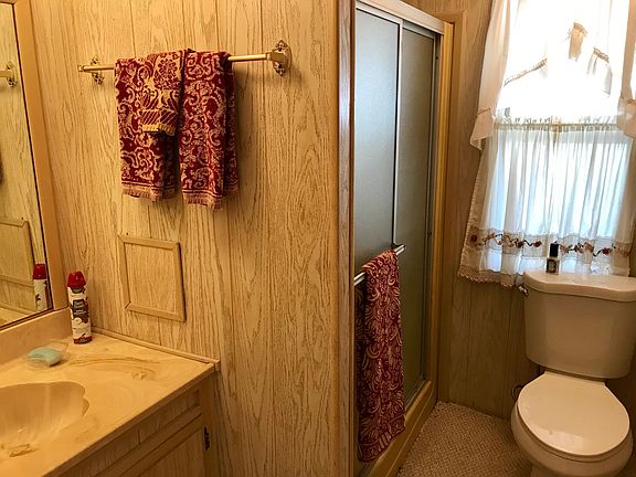 hall bath with shower