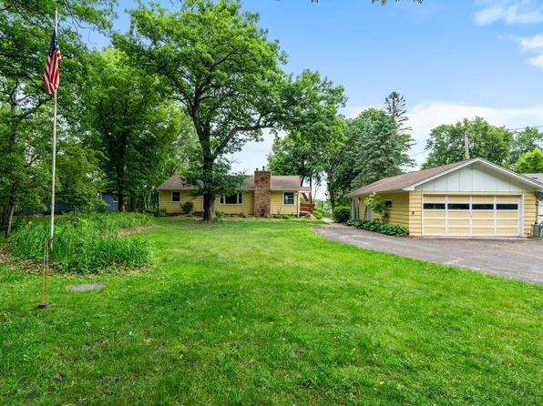 6063 S Linwood Dr NE, Wyoming, MN 55092