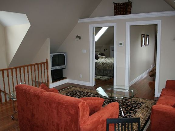 5th image of 598 Princess Ave #3