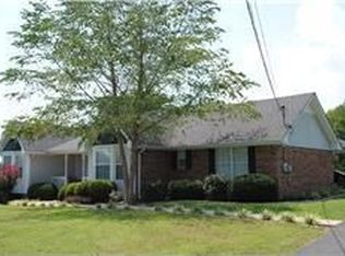 723 Greenfield Ln, Castalian Springs, TN 37031
