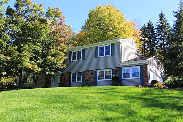 1st image of 47 Sunset Dr