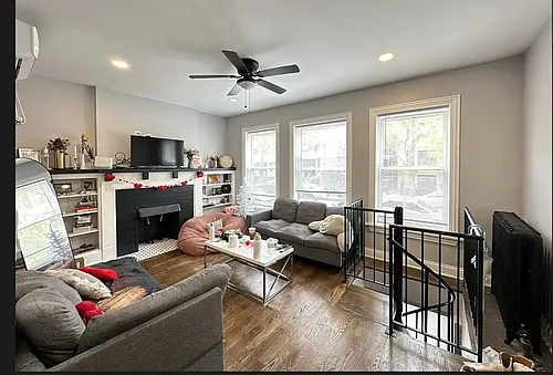 6259 N Lakewood Ave #1 Photo 1