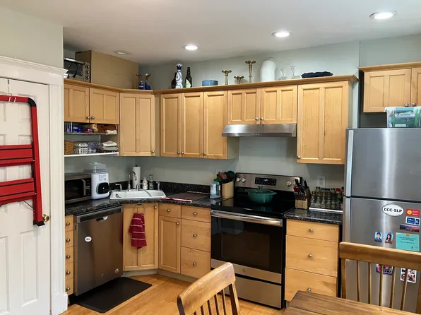 39 Tennyson St #2, Somerville, MA 02145