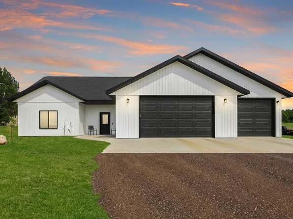 15400 Trillium Trl, Lake Park, MN 56554