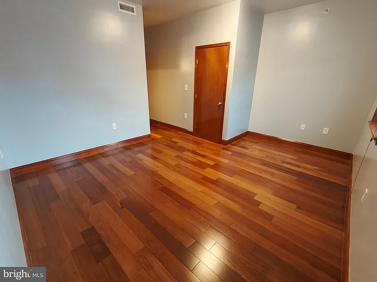 1106 Wallace St #B — Photo 23