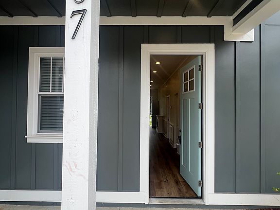 2nd image of 928 Remington Ave #107