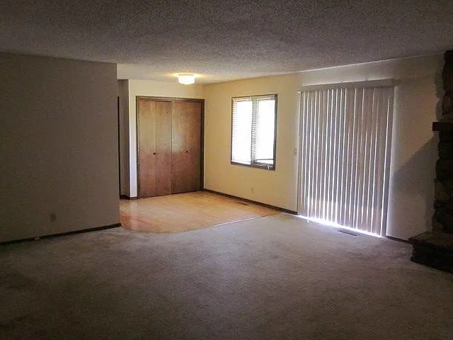 3 bed, 1188 sqft, $1,250 — Photo 2