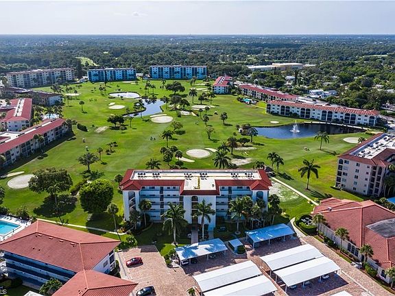 3rd image of 5 High Point CIR W #209