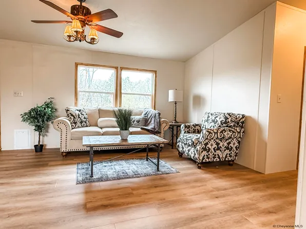 17 Chalk Bluff Rd, Cheyenne, WY 82007