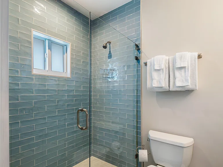 Bathroom- Walk in shower, towels provided
