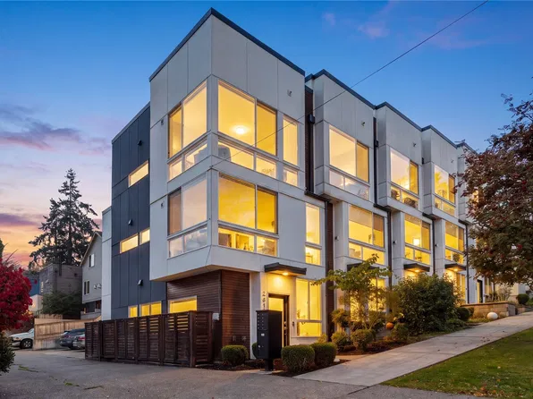 2613 E Thomas Street, Seattle, WA 98112