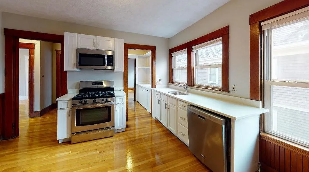 74 Harlow Street Unit 1 — Photo 1