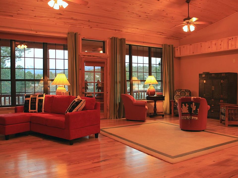 2nd image of 105 Alto Pines Trl