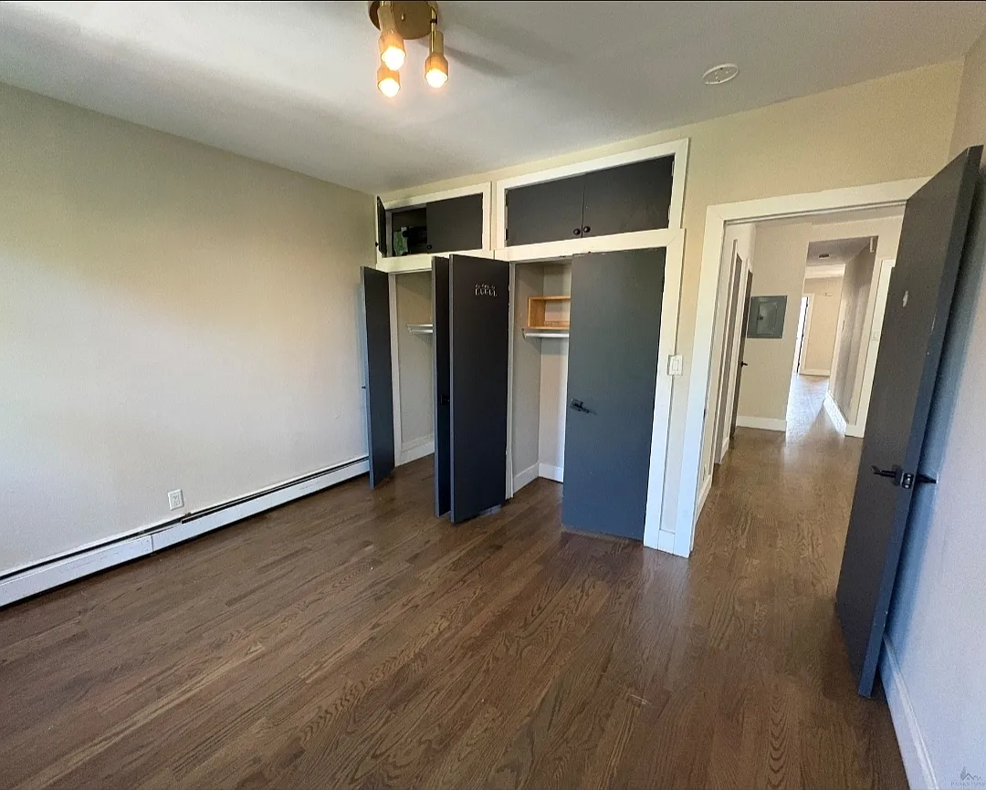 5 bed, $3,200 — Photo 4