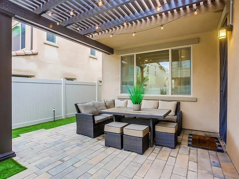 693 Gemstone Dr — Photo 42