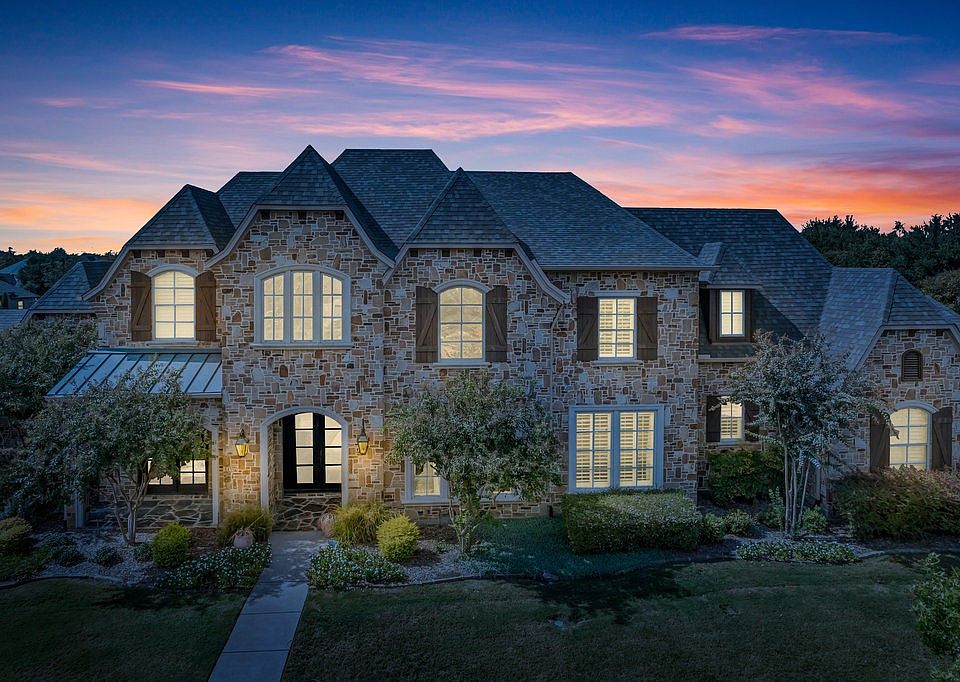 1st image of 4 Canterbury Ct