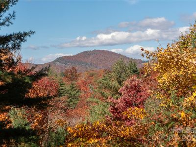 68 Qualla Trce, Lake Toxaway, NC, 28747