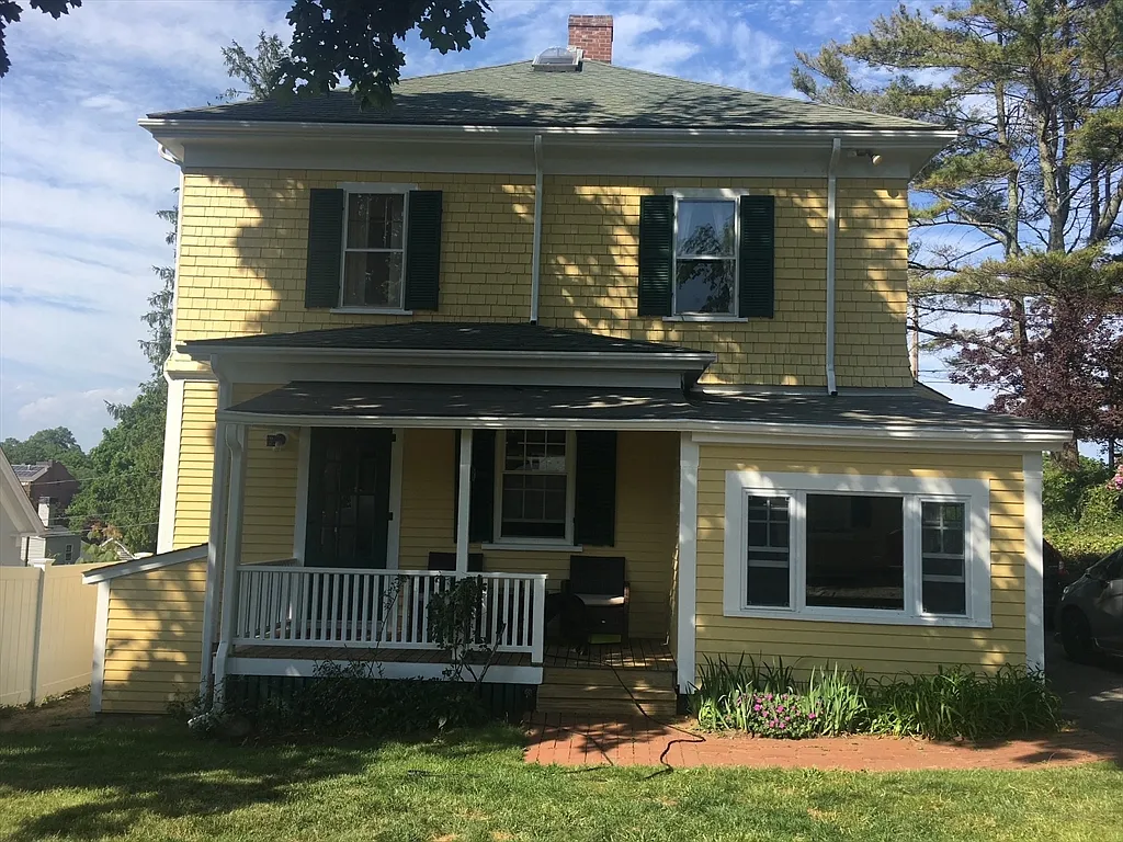 3 bed, 1.5 bath, 1869 sqft, $3,100 — Photo 3