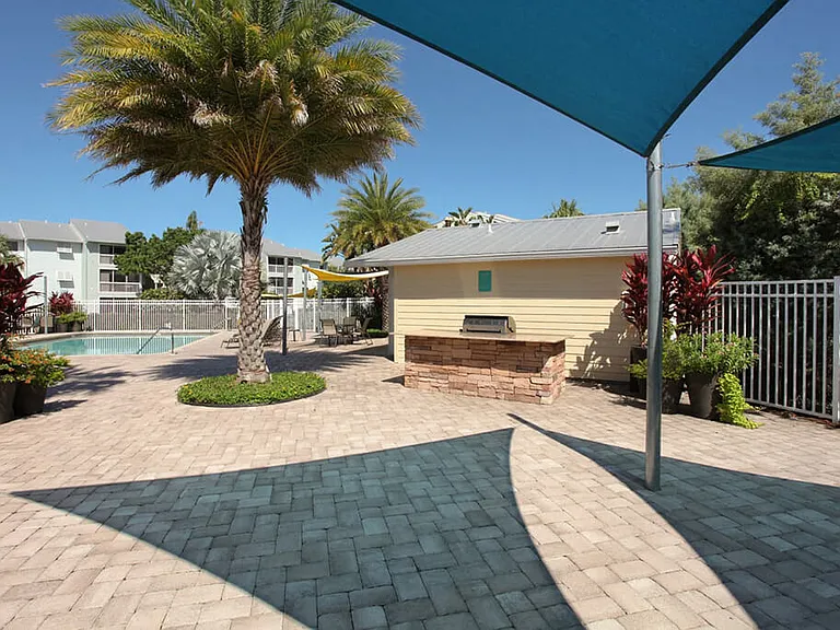 Coral Club Apartment Homes — Photo 25