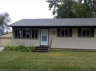 100 Robin Rd, Council Bluffs, IA 51503