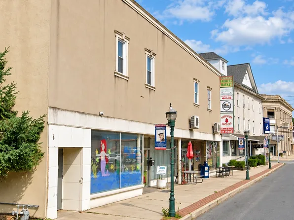 2023 Main St #6F, Northampton, PA 18067