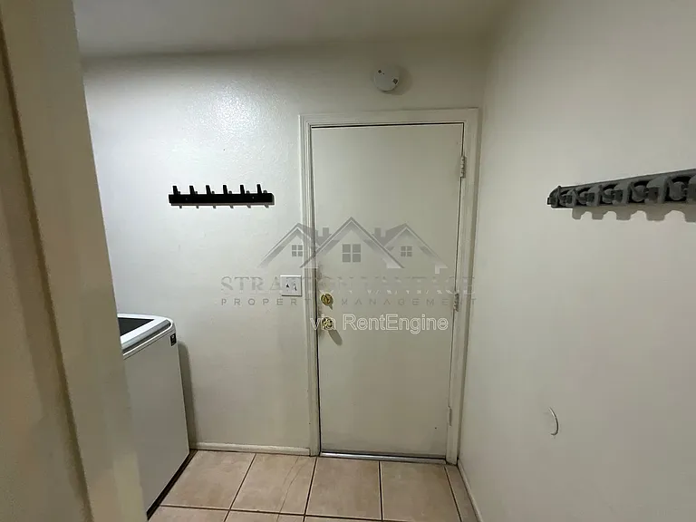 904 W Plata Ave — Photo 16