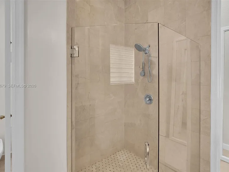 18861 SW 77th Ct — Photo 26