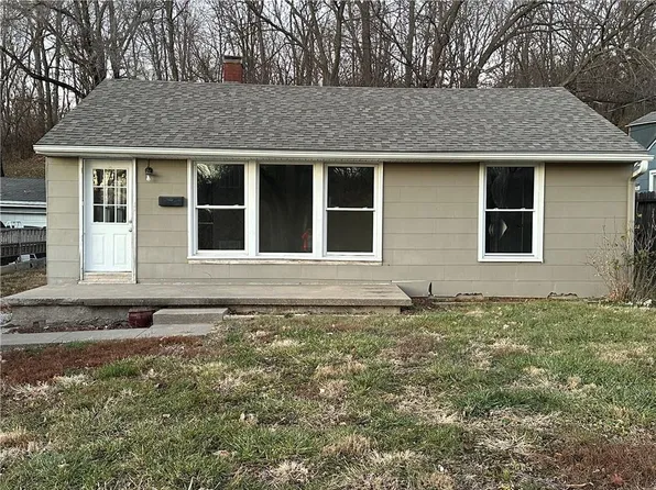 1521 Randolph St, Saint Joseph, MO 64505
