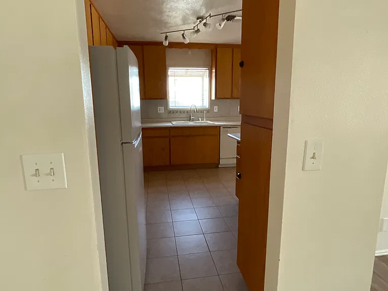 4393 S El Toro Dr — Photo 6