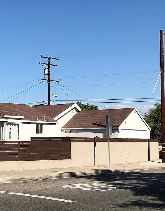 Lugo Ave