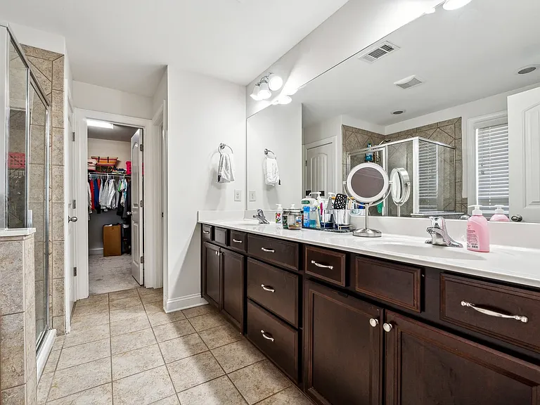 5860 Bluff Heights Dr — Photo 12