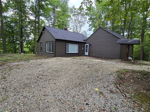 1069 Ghent Rd, Fairlawn, OH 44333