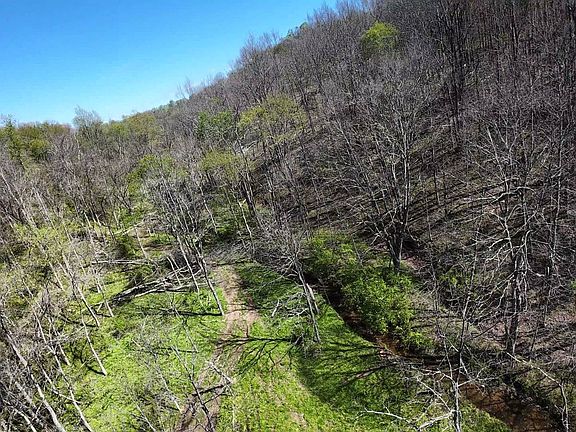 4th image of 59900 Ramsey Ridge Rd
