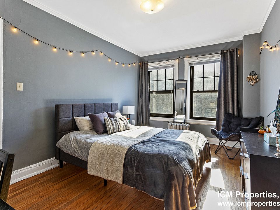 2nd image of 2900 N Clark St APT 3