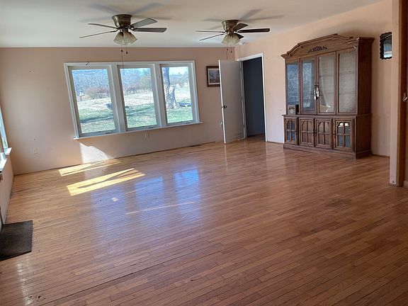 5th image of 2047 Botetourt Rd