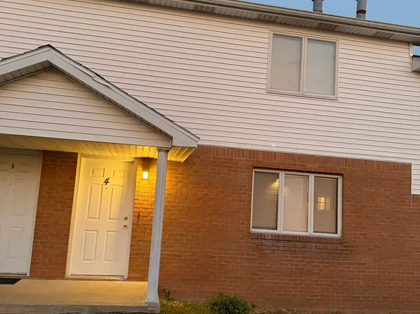 3006 Clearwater Ave, Bloomington, IL 61704