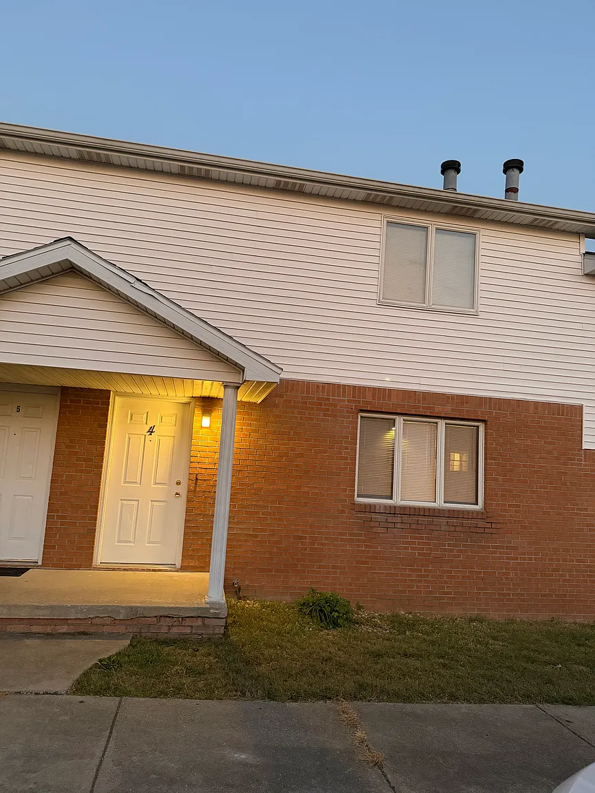 3006 Clearwater Ave photo 1