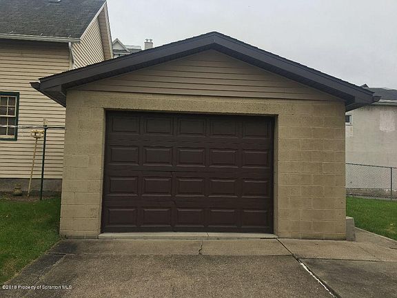 2nd image of 509 3rd St