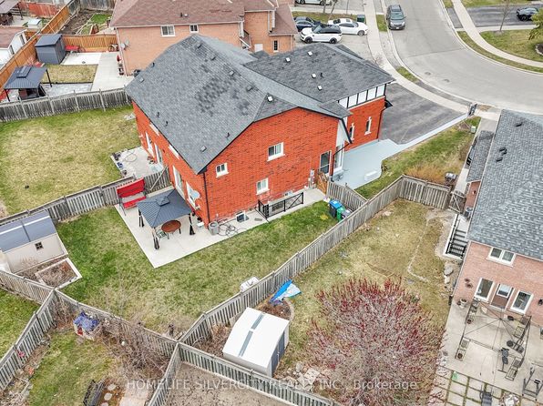 142 Sahara Trl, Brampton, ON L6R 1P6