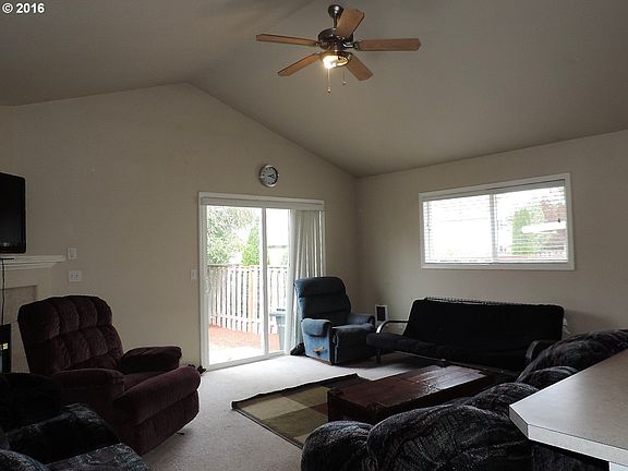 3rd image of 1210 SE Marshland Ave