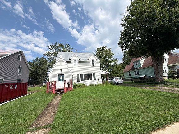 3rd image of 23 College St
