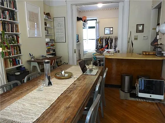 Rented by R New York | media 25