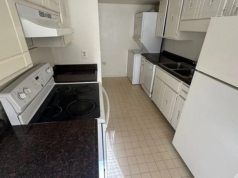 1286 S Uvalda St — Photo 30