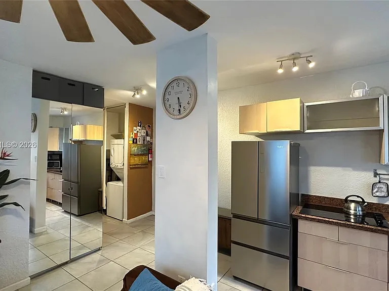 842 Meridian Ave #1E — Photo 1