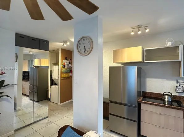842 Meridian Ave, Miami Beach, FL